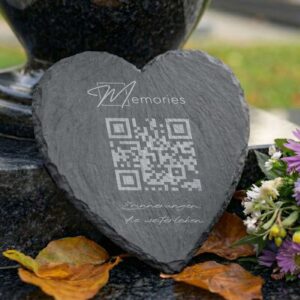 Memories Gedenkplakette Schiefer Herzform mit QR-Code für Gedenkvideos